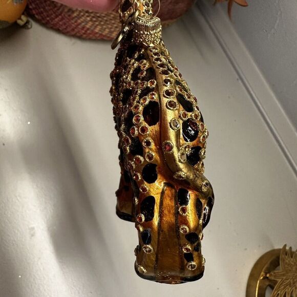 Jay Strongwater Standing Giraffe Ornament - Picture 5 of 11